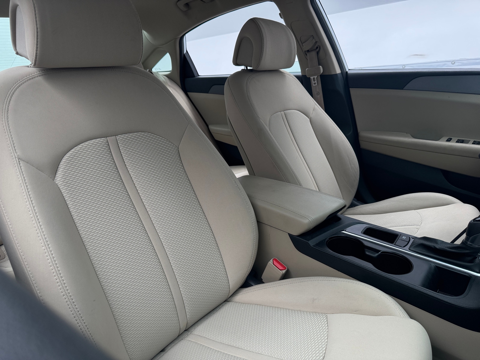 Thumbnail: 2016 Hyundai Sonata - 2