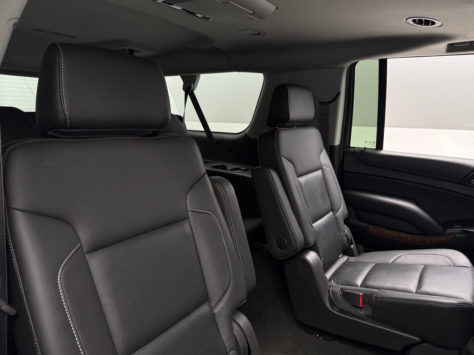 Thumbnail: 2017 Chevrolet Suburban - 5