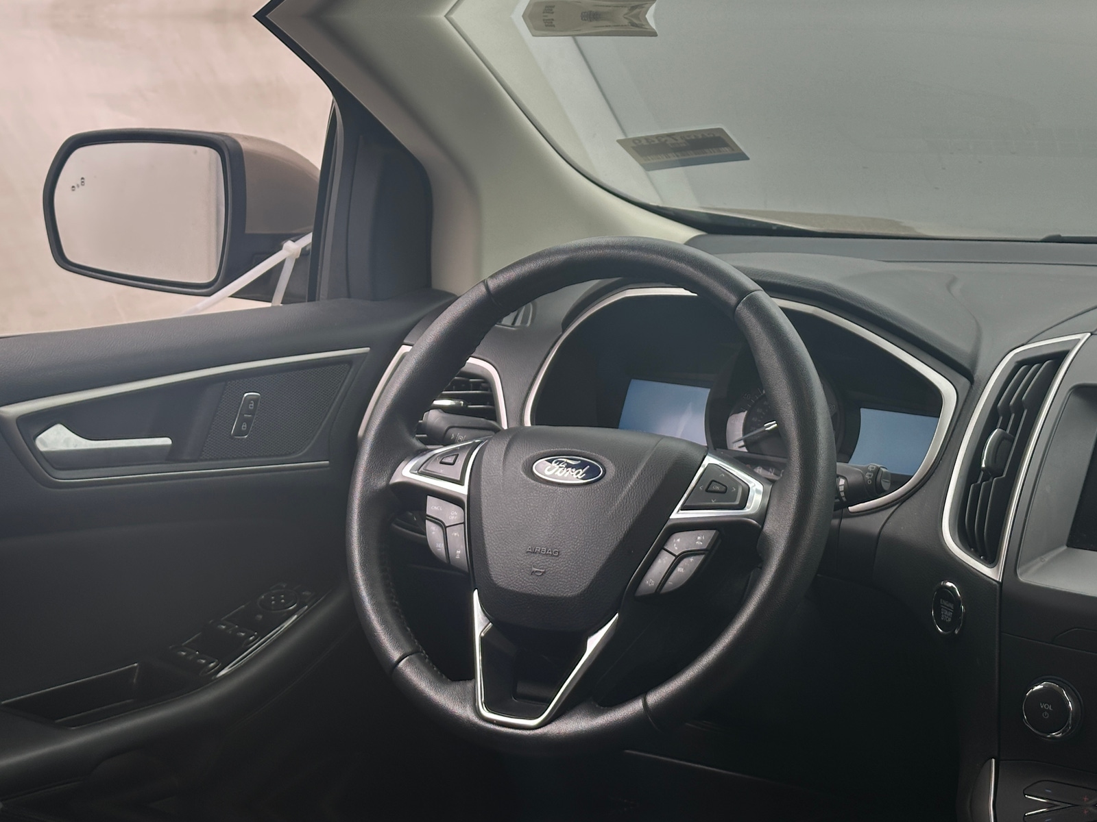 Thumbnail: 2020 Ford Edge - 4