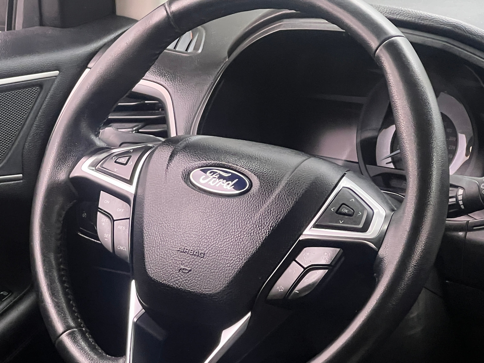 Thumbnail: 2022 Ford Edge - 4