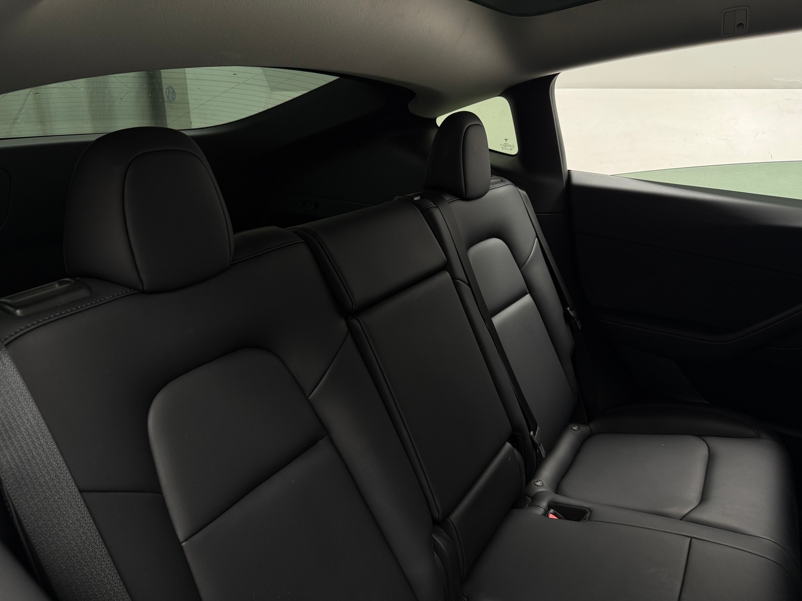 Thumbnail: 2022 Tesla Model Y - 5