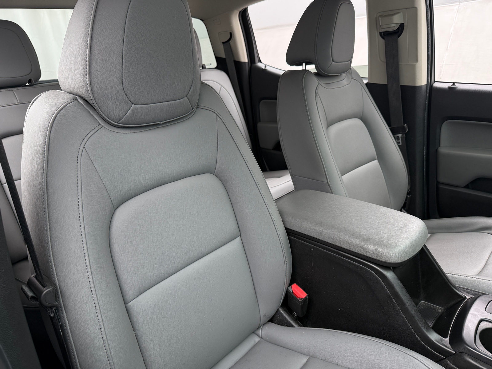 Thumbnail: 2022 Chevrolet Colorado - 2