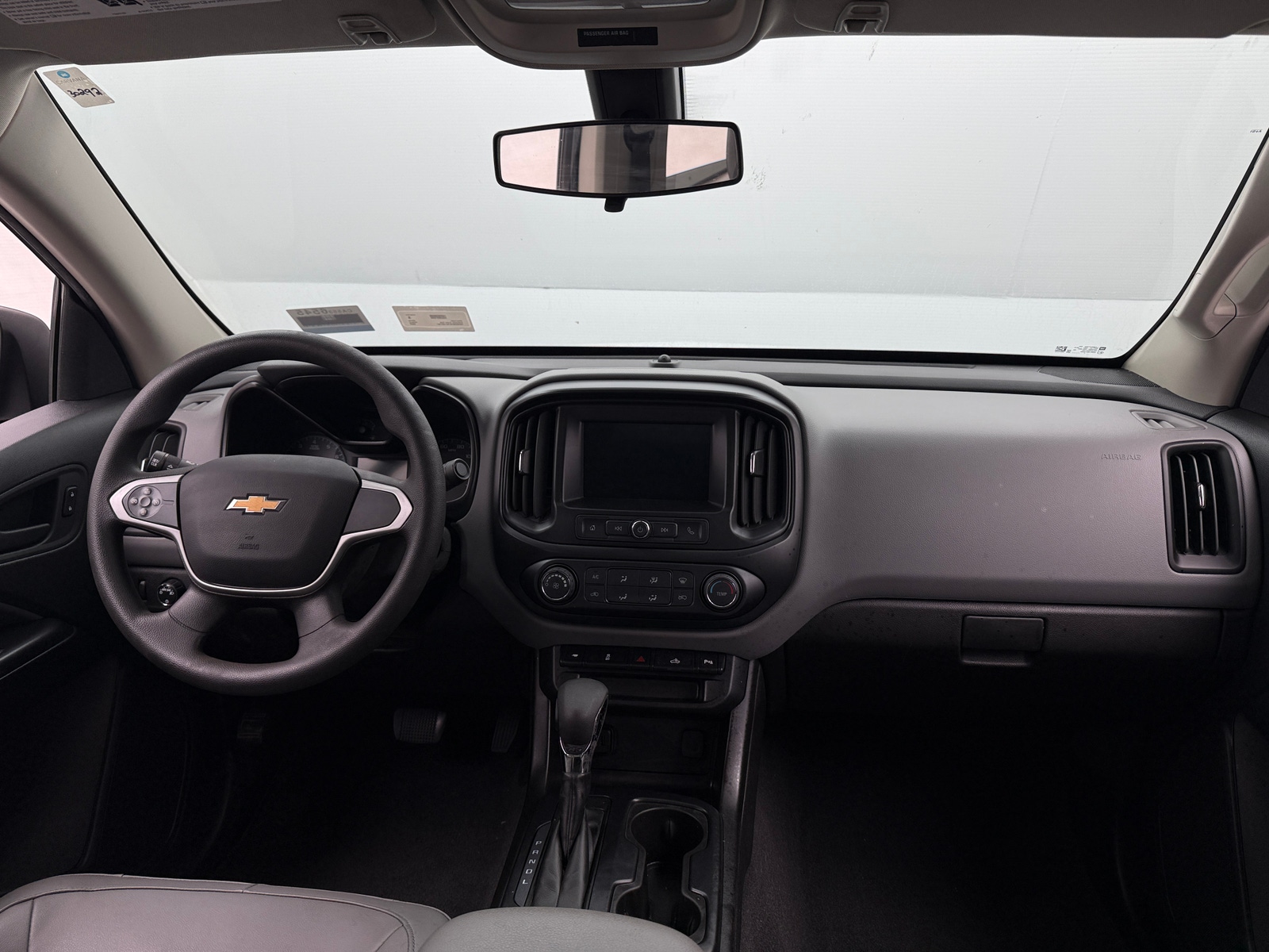 Thumbnail: 2022 Chevrolet Colorado - 3