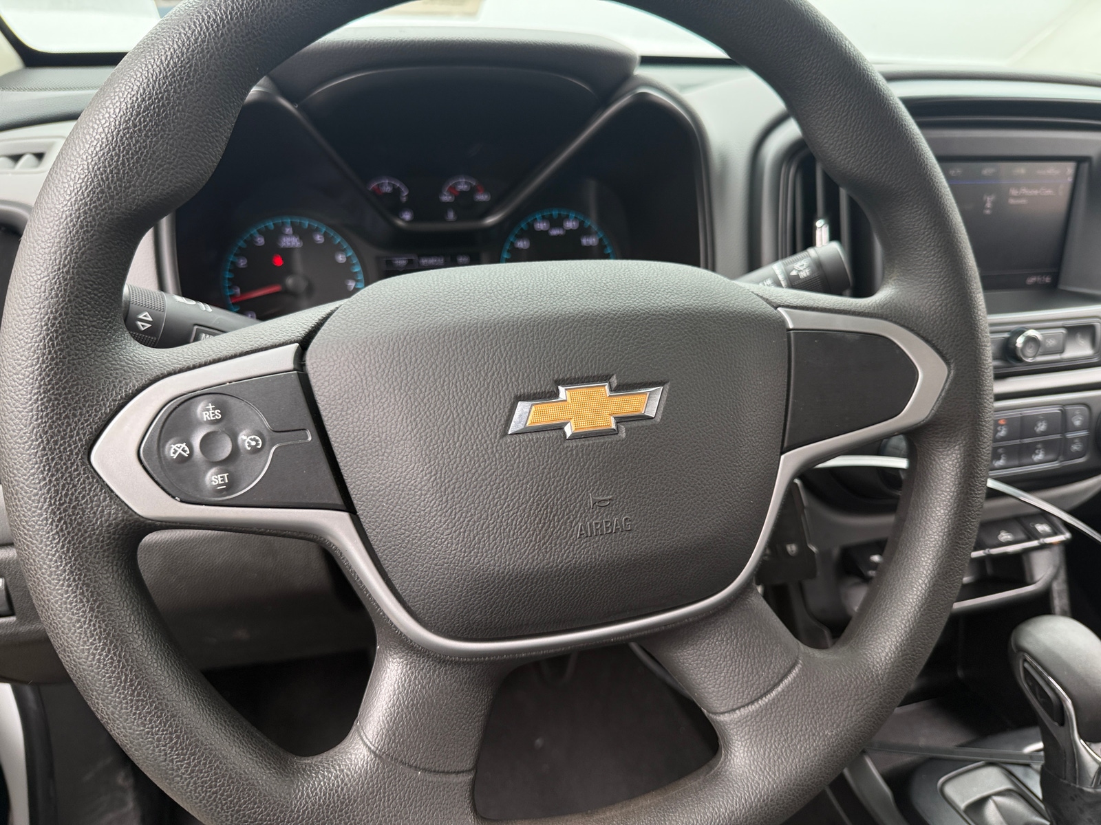 Thumbnail: 2022 Chevrolet Colorado - 5