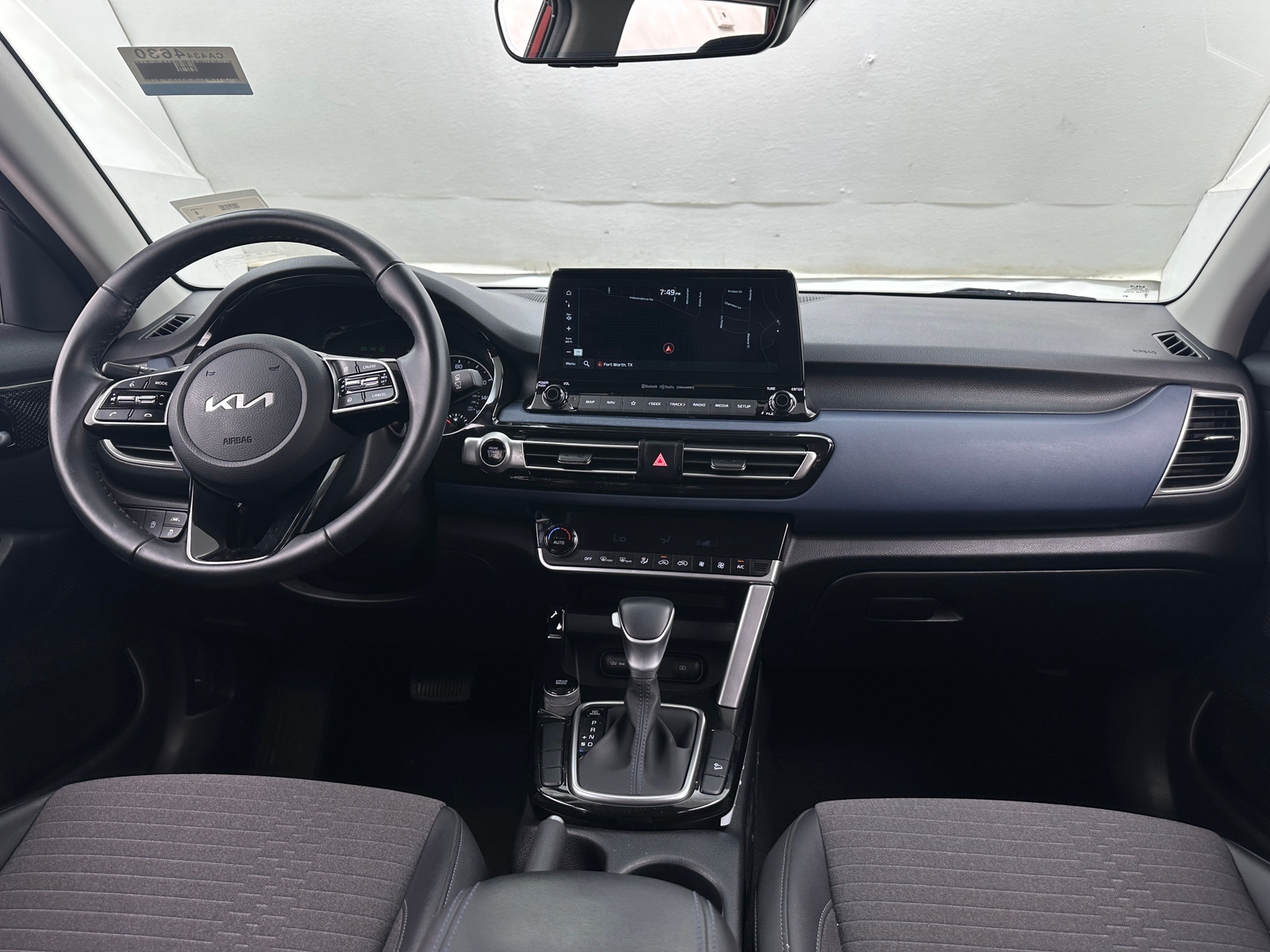 Thumbnail: 2023 Kia Seltos - 3