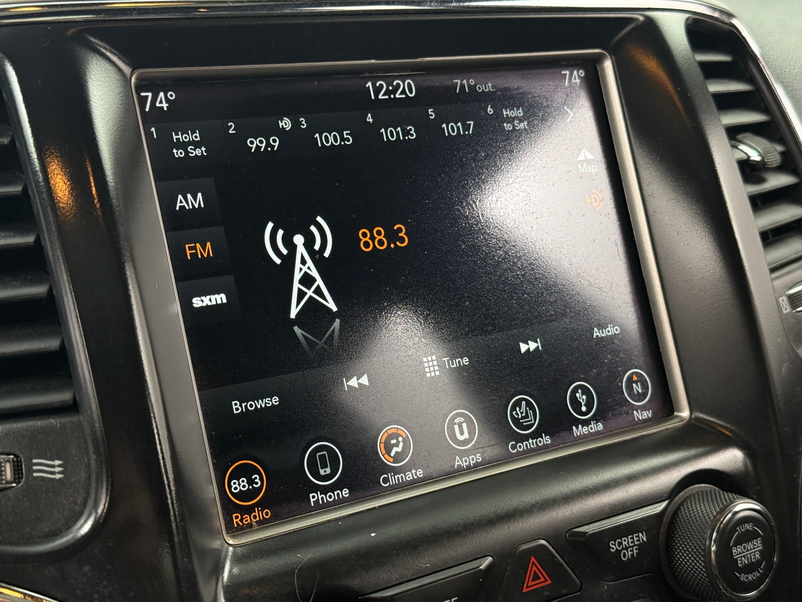 Thumbnail: 2018 Jeep Grand Cherokee - 4