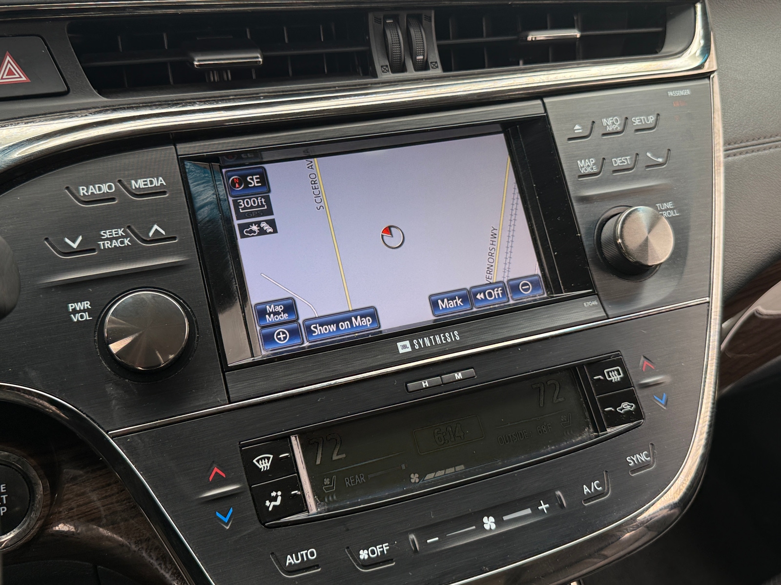 Thumbnail: 2013 Toyota Avalon - 3