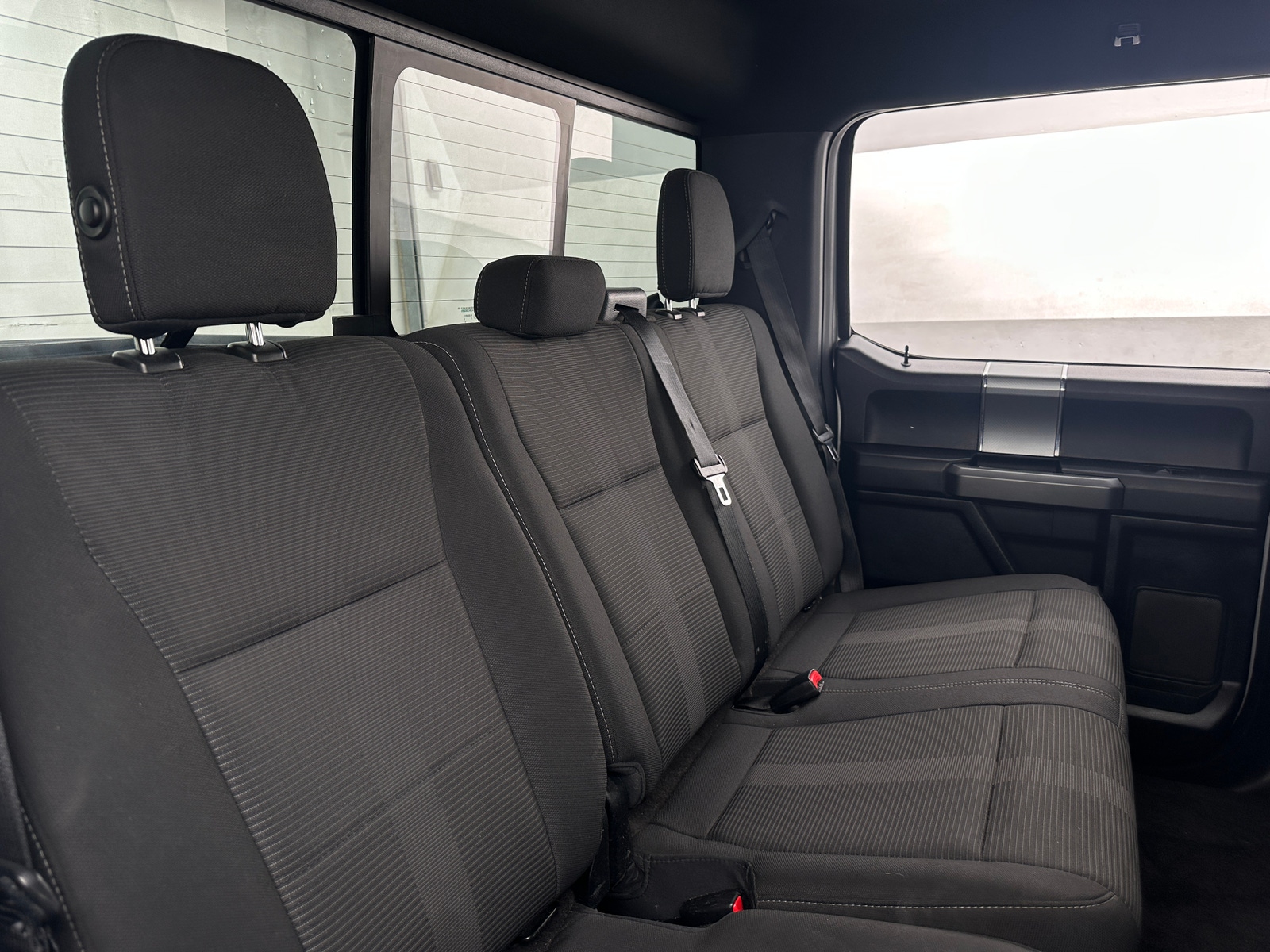 Thumbnail: 2017 Ford Econoline - 6