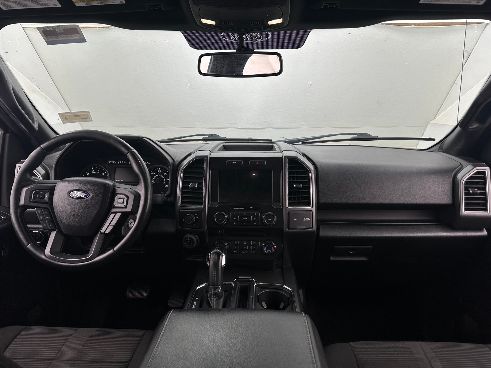 Thumbnail: 2017 Ford Econoline - 3