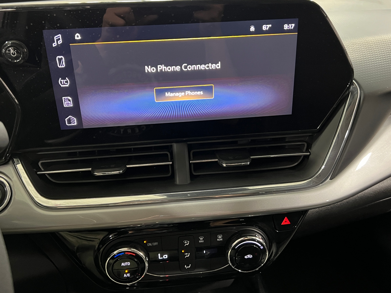 Thumbnail: 2025 Chevrolet Trax - 4