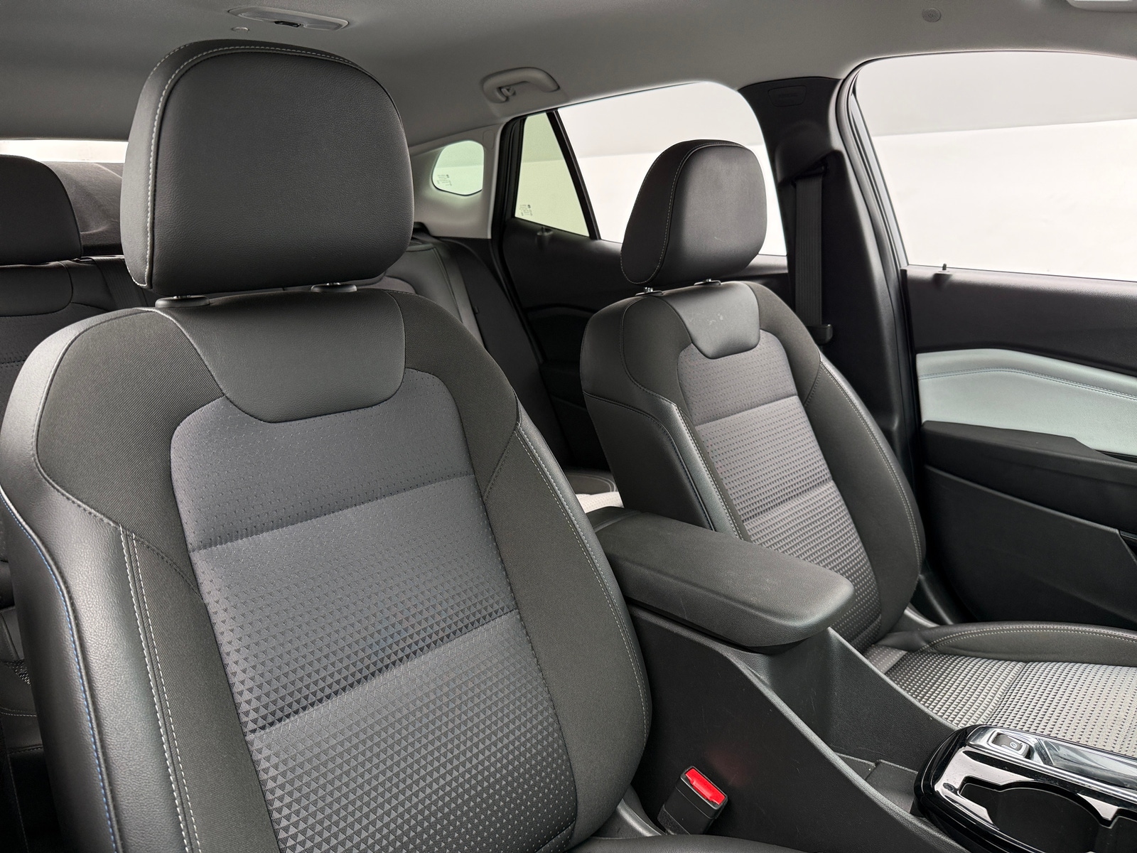 Thumbnail: 2025 Chevrolet Trax - 2