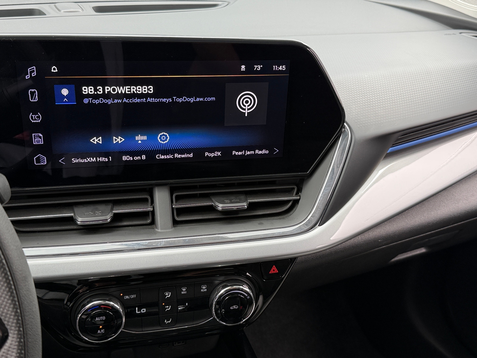 Thumbnail: 2025 Chevrolet Trax - 4