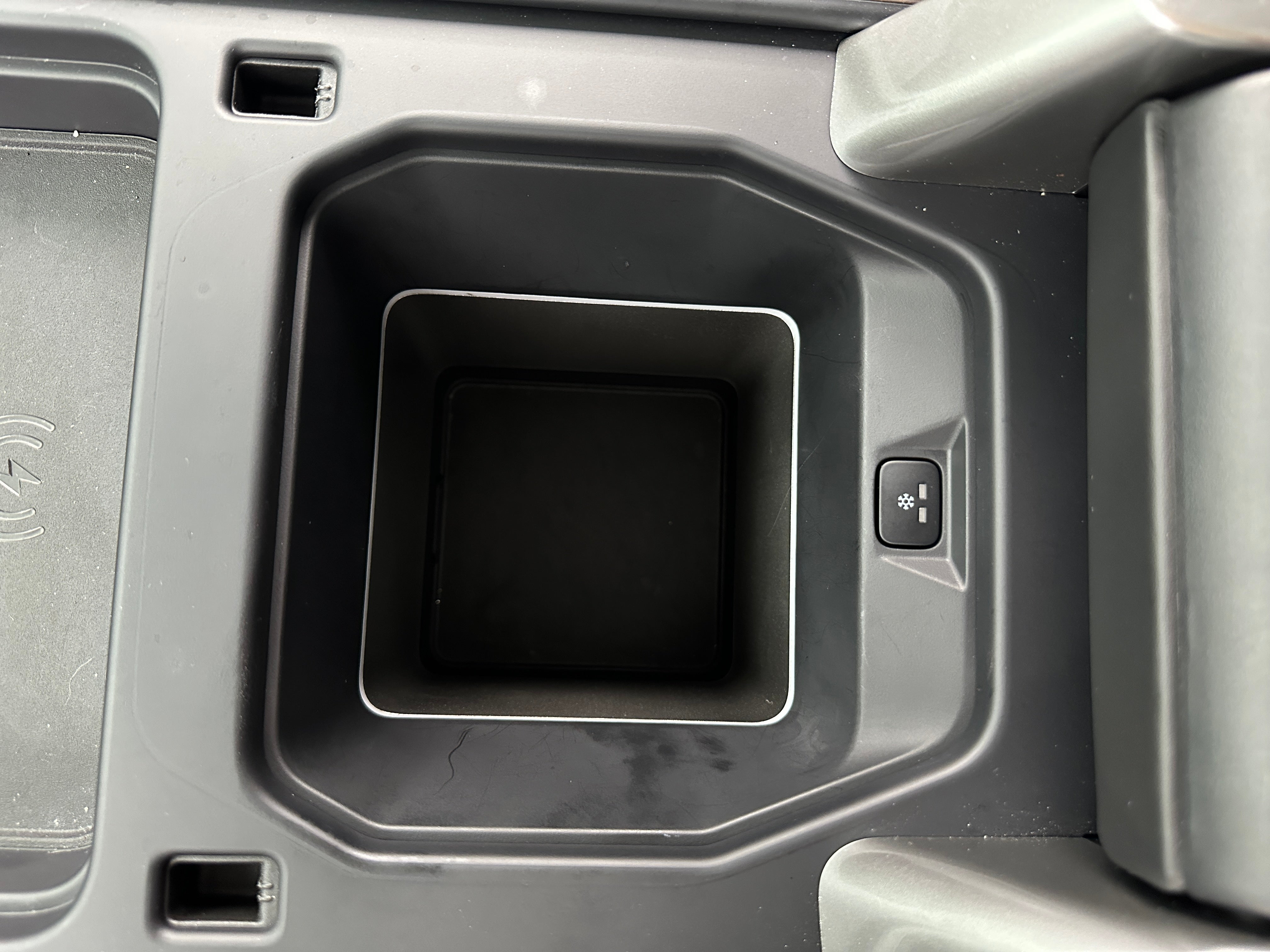 2023 Land Rover Defender First Edition - Photo 15