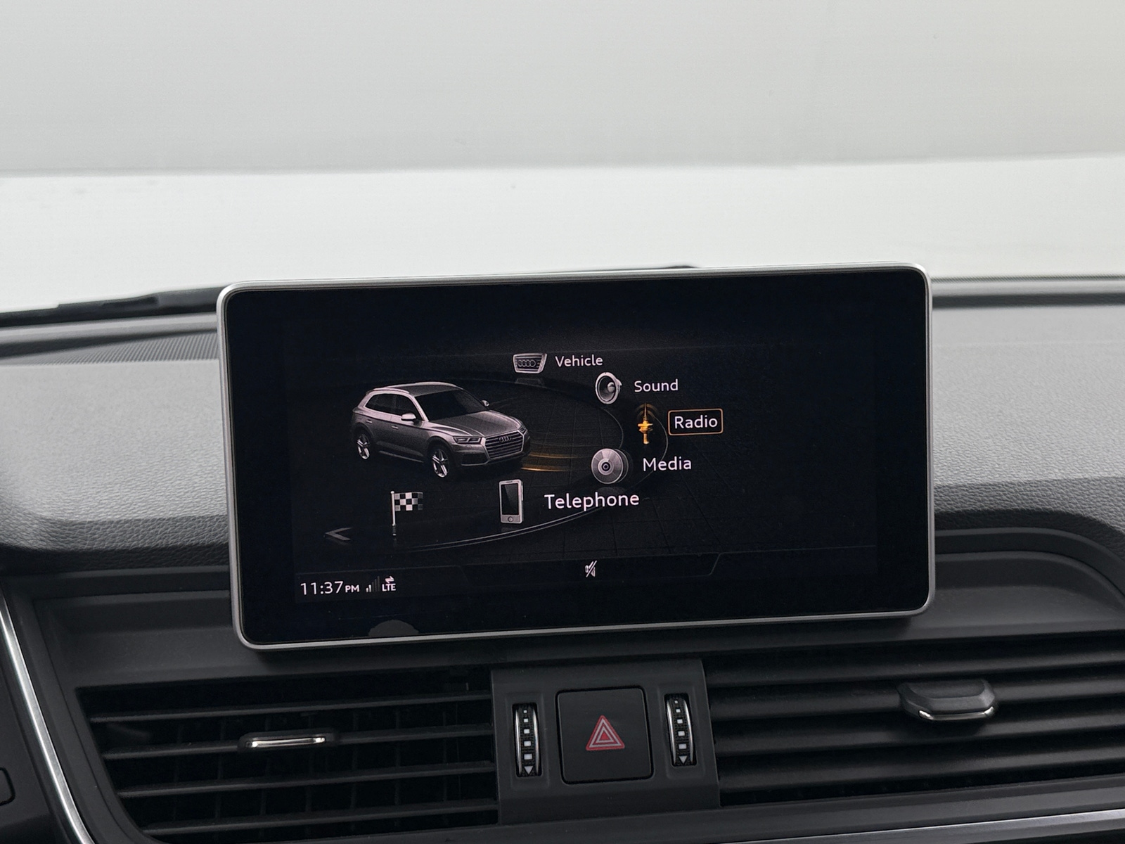 Thumbnail: 2020 Audi Q5 - 3