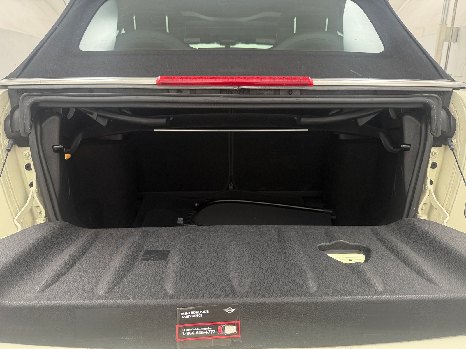 Thumbnail: 2014 MINI Cooper Convertible - 7