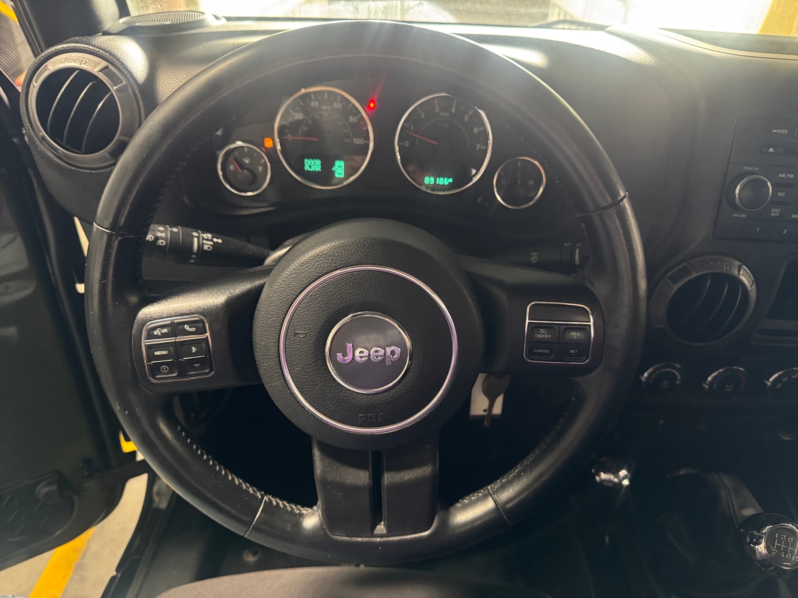 Thumbnail: 2015 Jeep Wrangler - 5