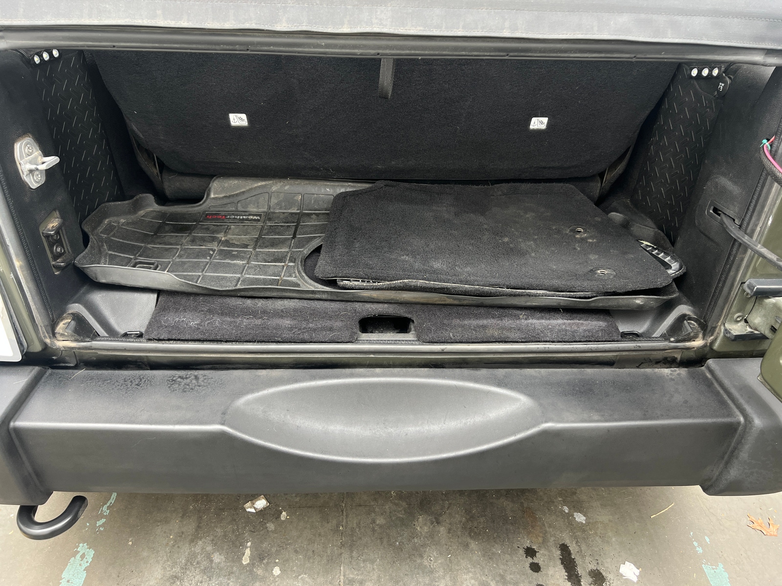 Thumbnail: 2015 Jeep Wrangler - 7