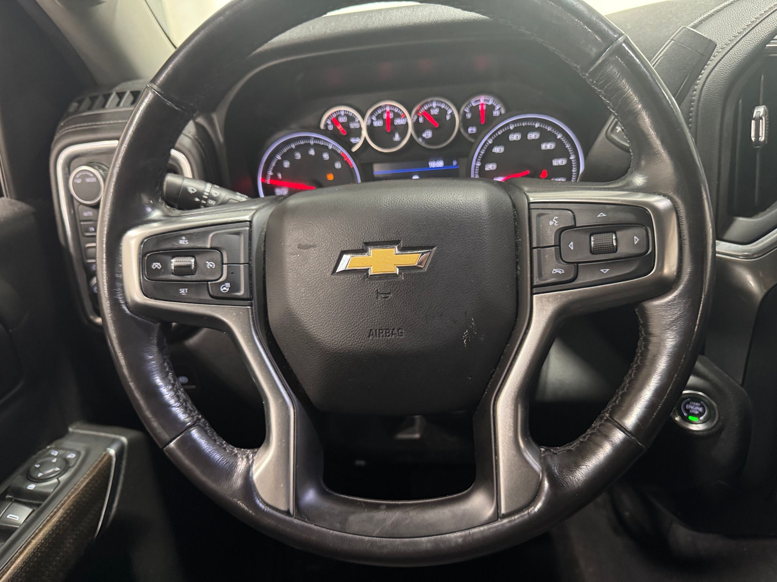 Thumbnail: 2020 Chevrolet Silverado 1500 - 5