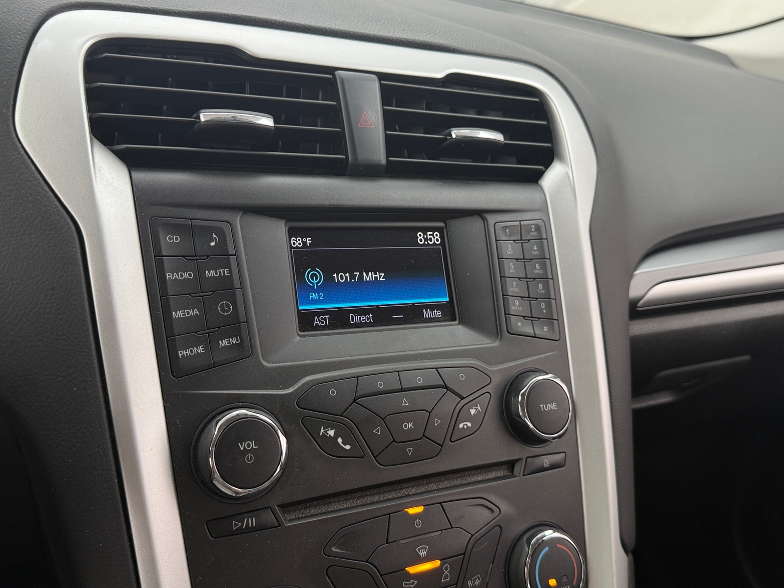 Thumbnail: 2016 Ford Fusion - 4