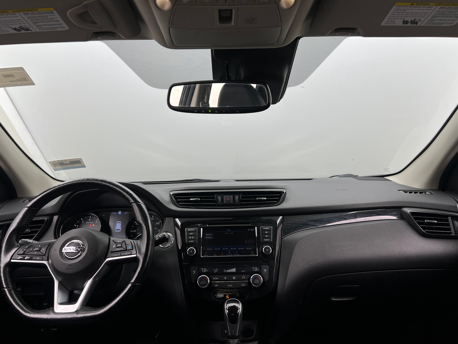Thumbnail: 2022 Nissan Rogue Sport - 2