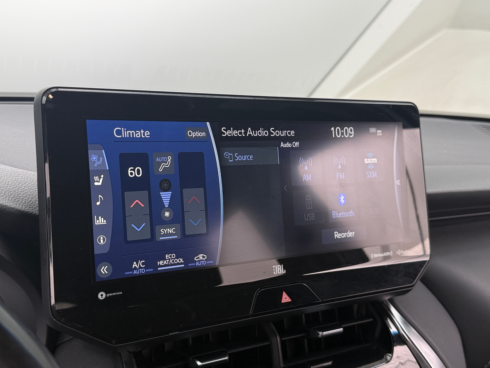 Thumbnail: 2021 Toyota Venza - 3