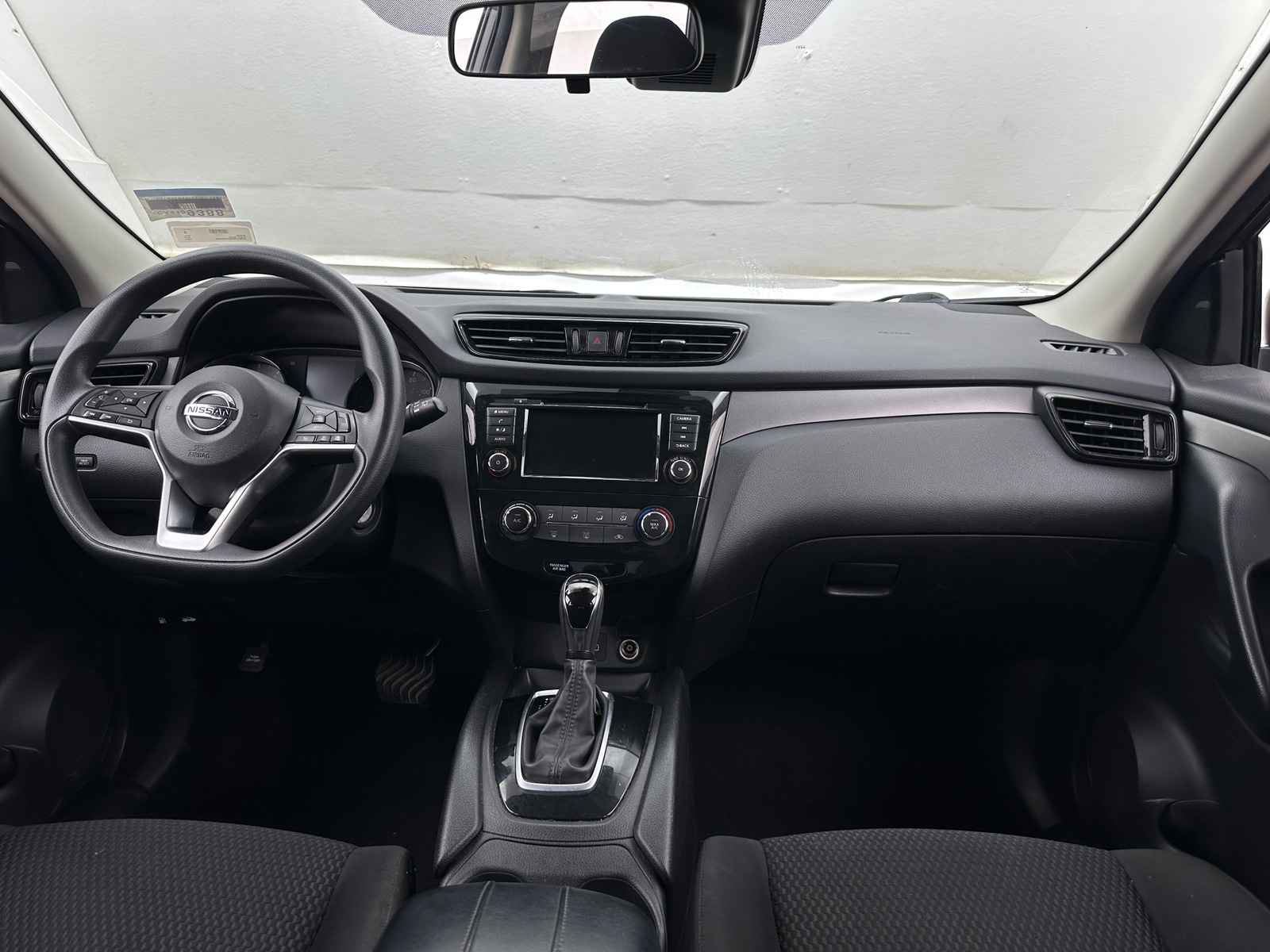 Thumbnail: 2021 Nissan Rogue Sport - 3