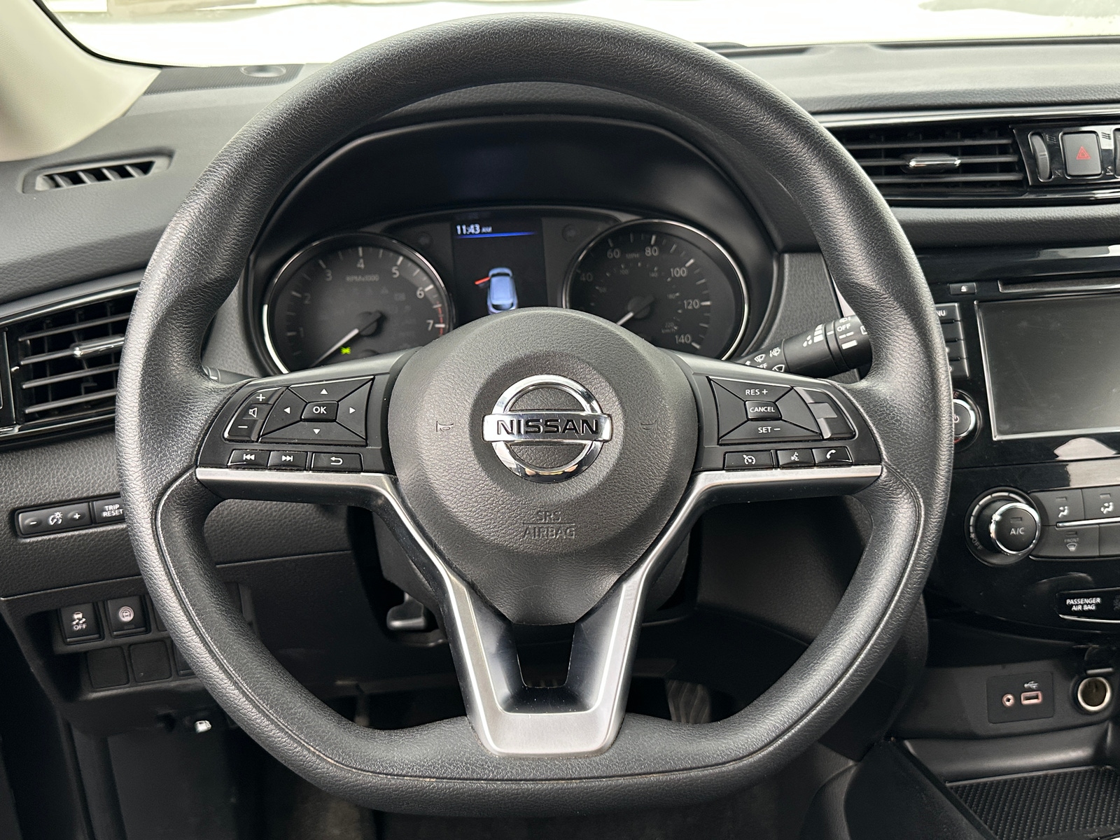 Thumbnail: 2021 Nissan Rogue Sport - 5