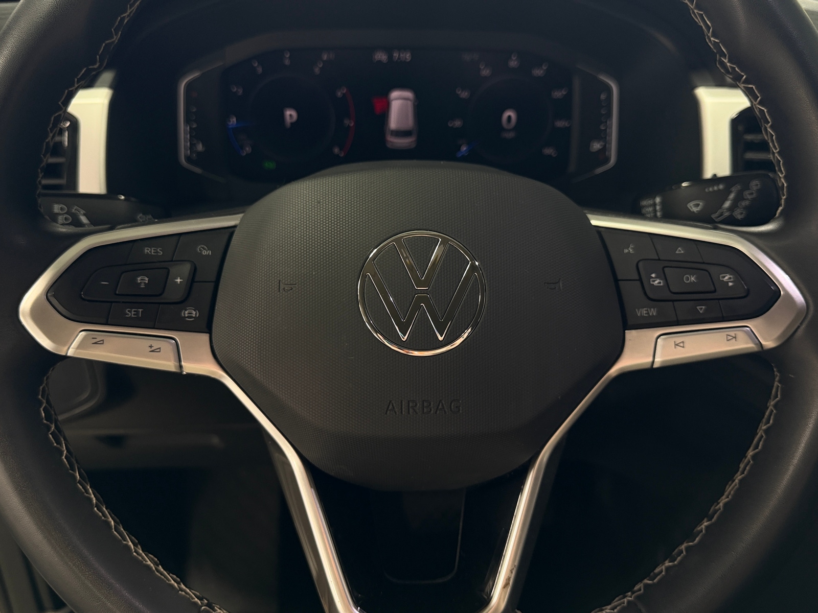 Thumbnail: 2023 Volkswagen Atlas - 4