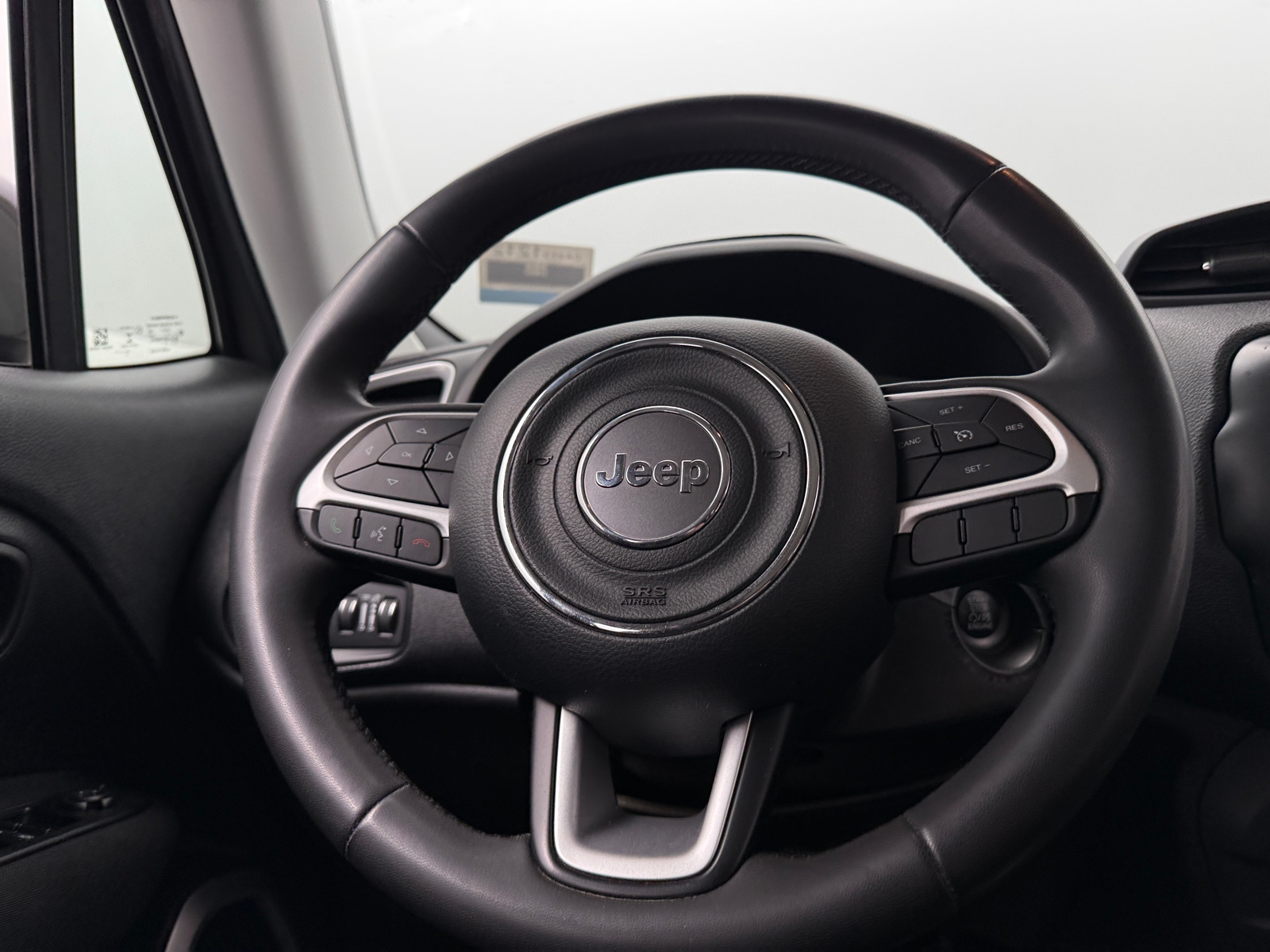 Thumbnail: 2021 Jeep Renegade - 5