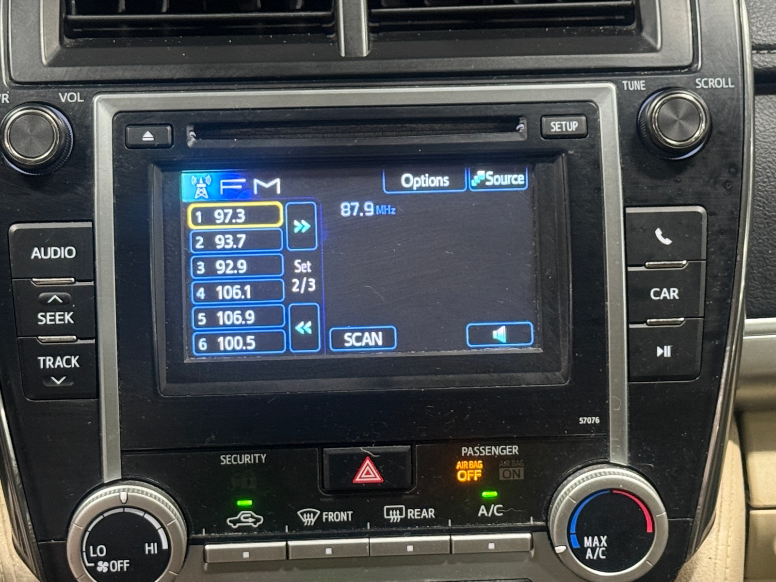 Thumbnail: 2013 Toyota Camry - 4