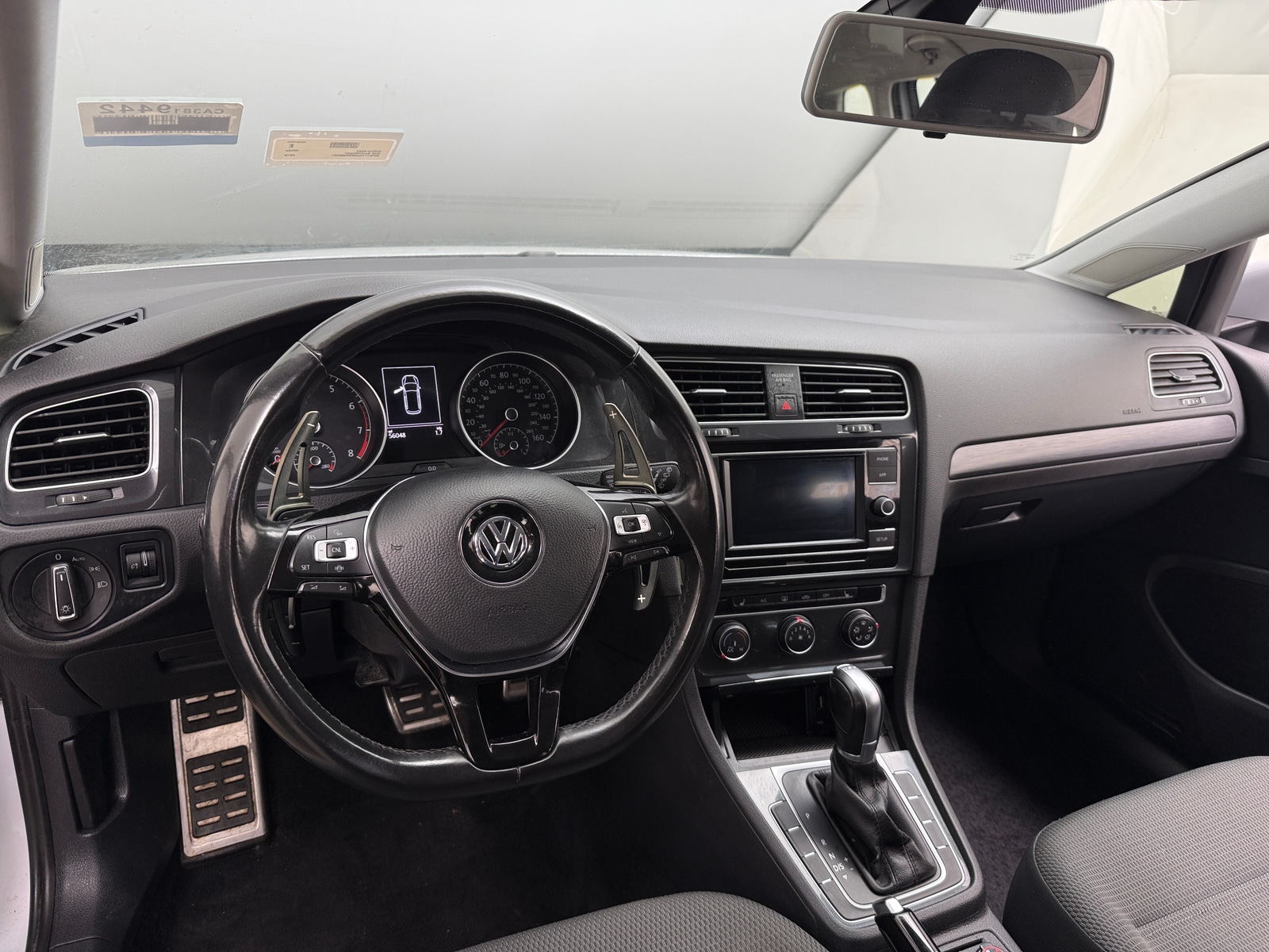 Thumbnail: 2019 Volkswagen e-Golf - 3