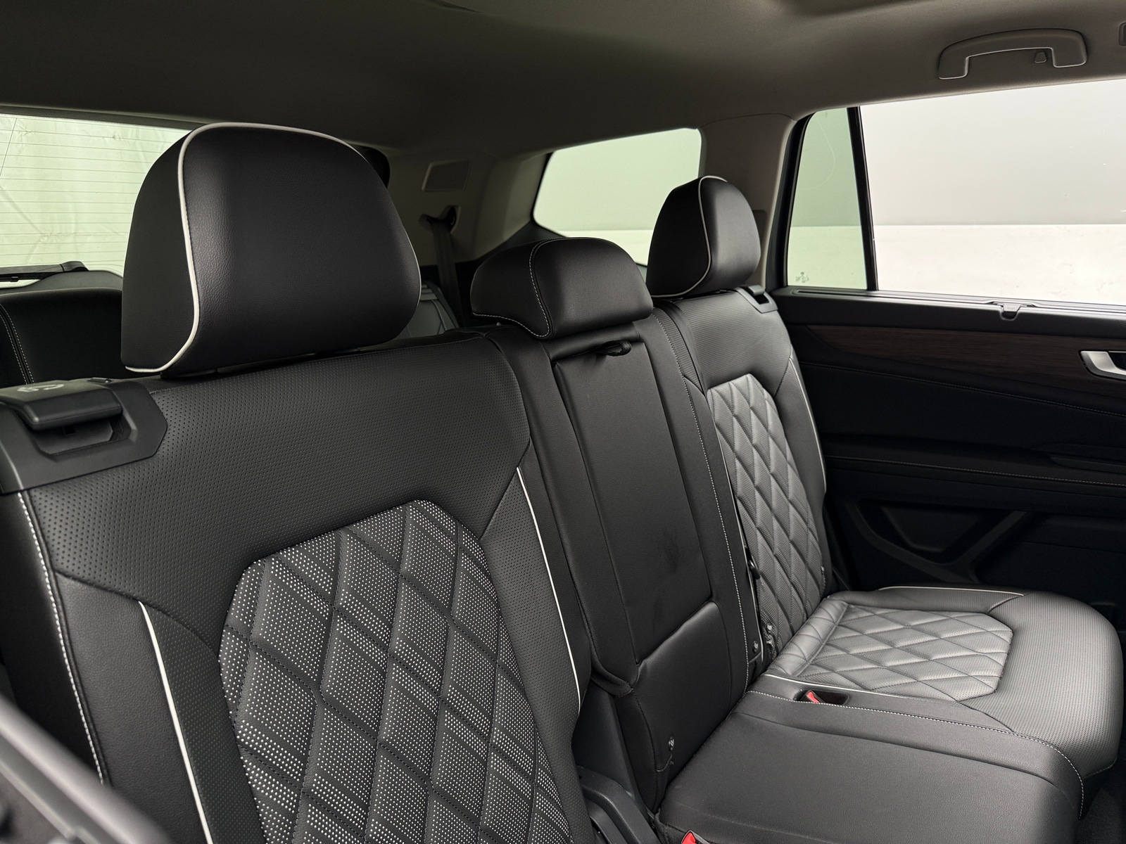 Thumbnail: 2024 Volkswagen Atlas - 5