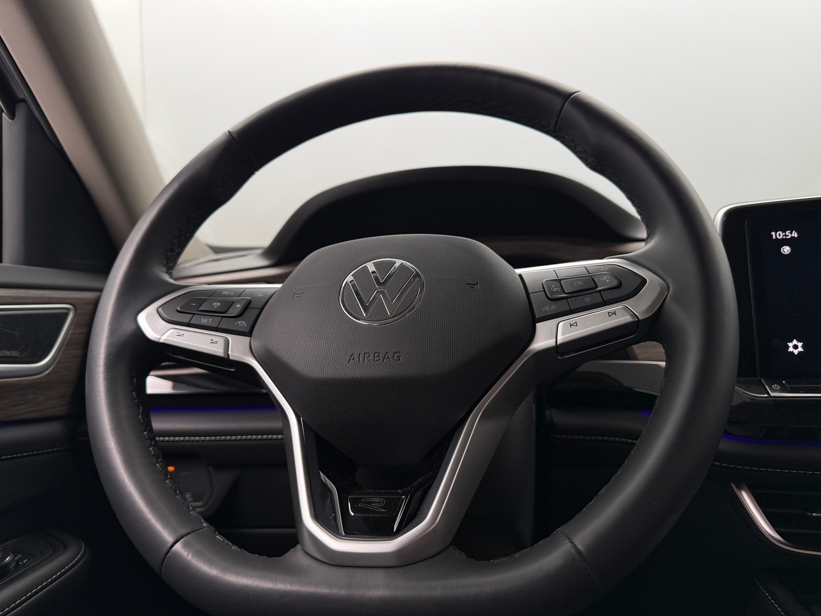 Thumbnail: 2024 Volkswagen Atlas - 4