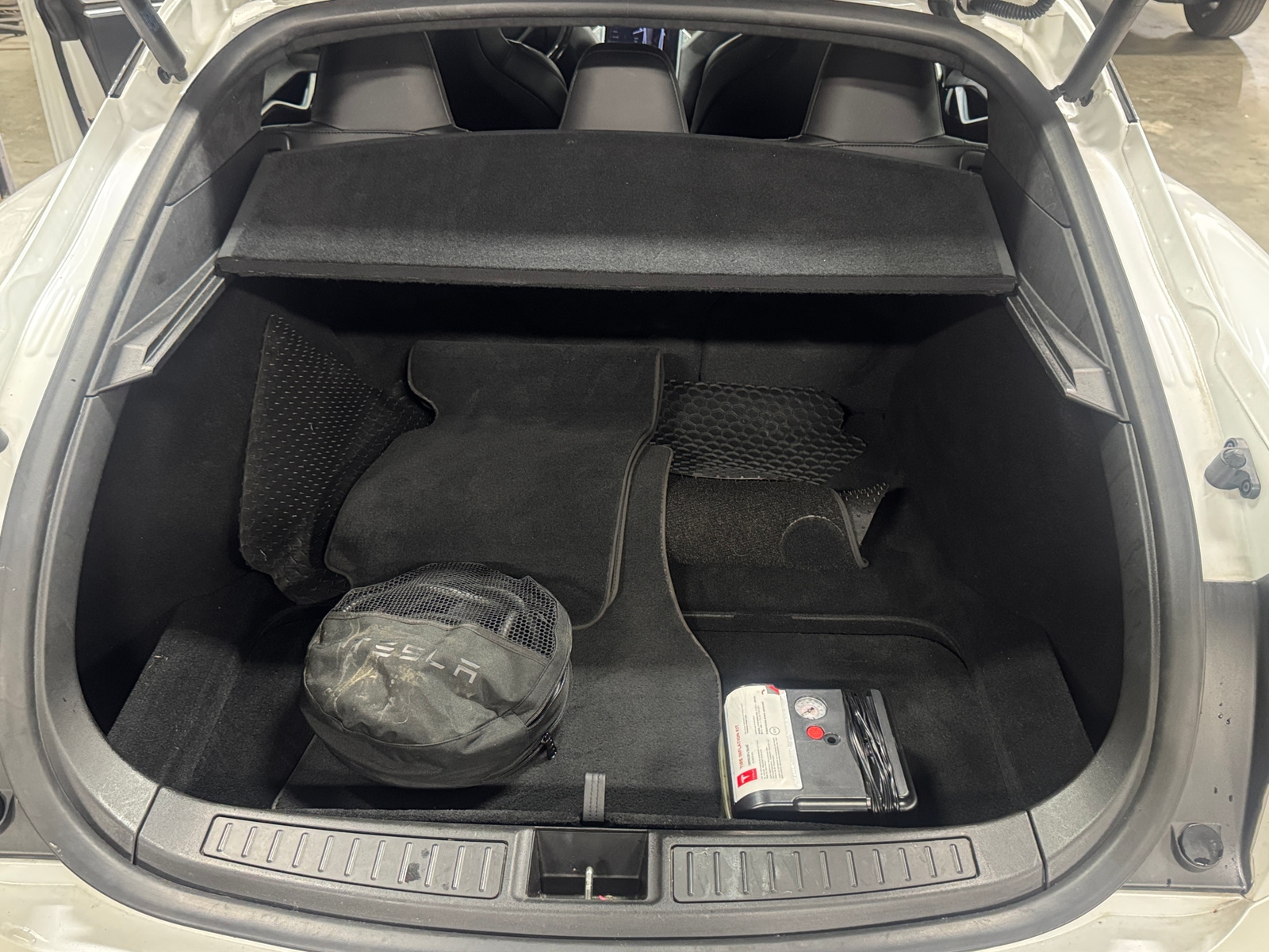 Thumbnail: 2017 Tesla Model S - 6