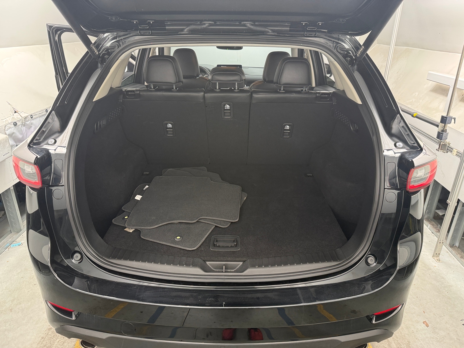 Thumbnail: 2025 Mazda CX-5 - 6