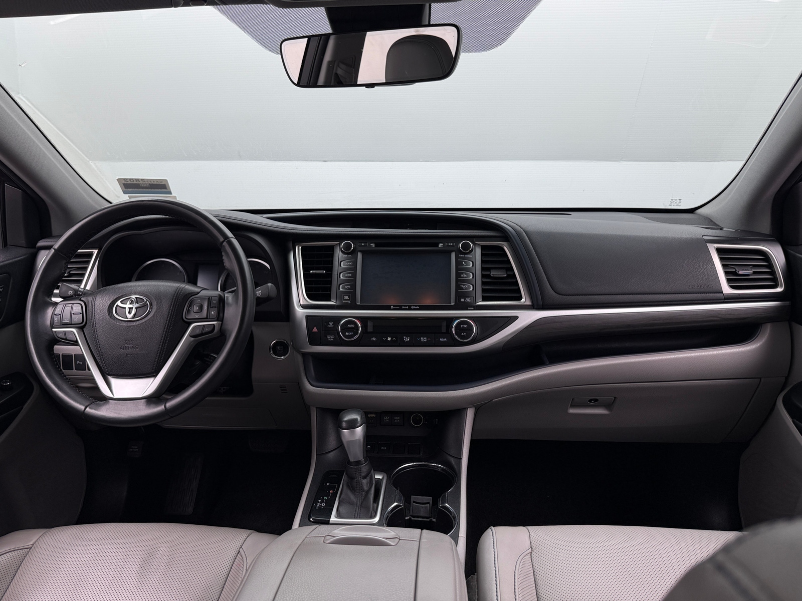 Thumbnail: 2017 Toyota Highlander - 2