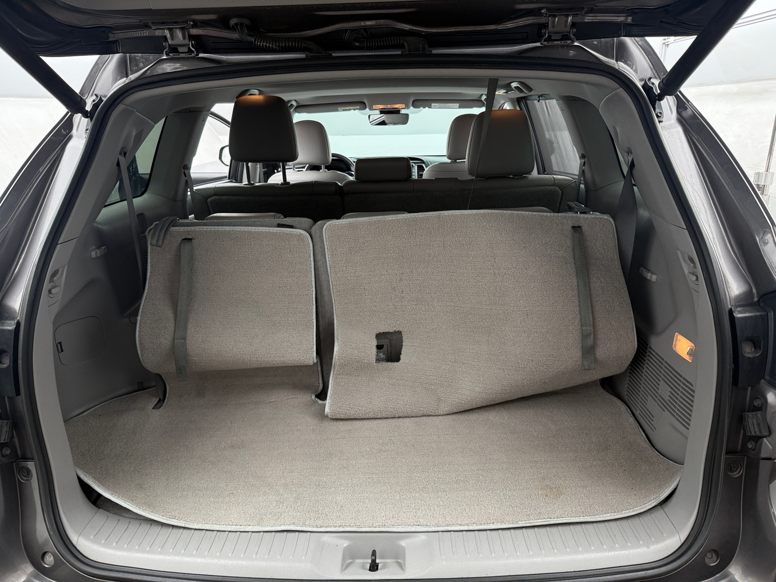 Thumbnail: 2017 Toyota Highlander - 6