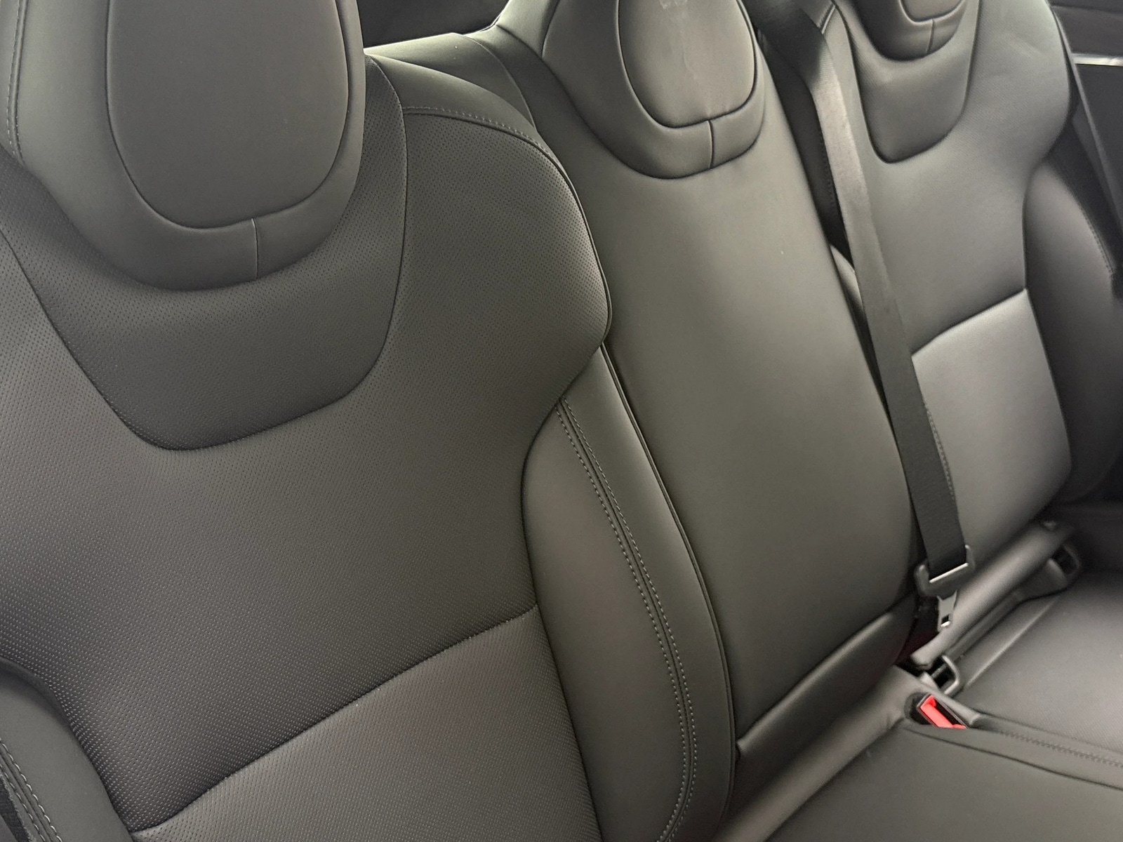 Thumbnail: 2024 Tesla Model S - 5