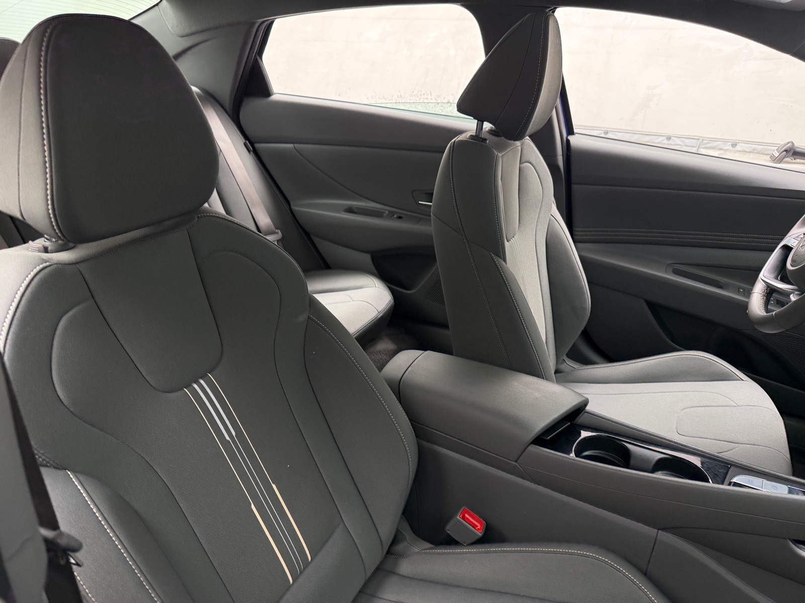 Thumbnail: 2025 Hyundai Elantra - 2