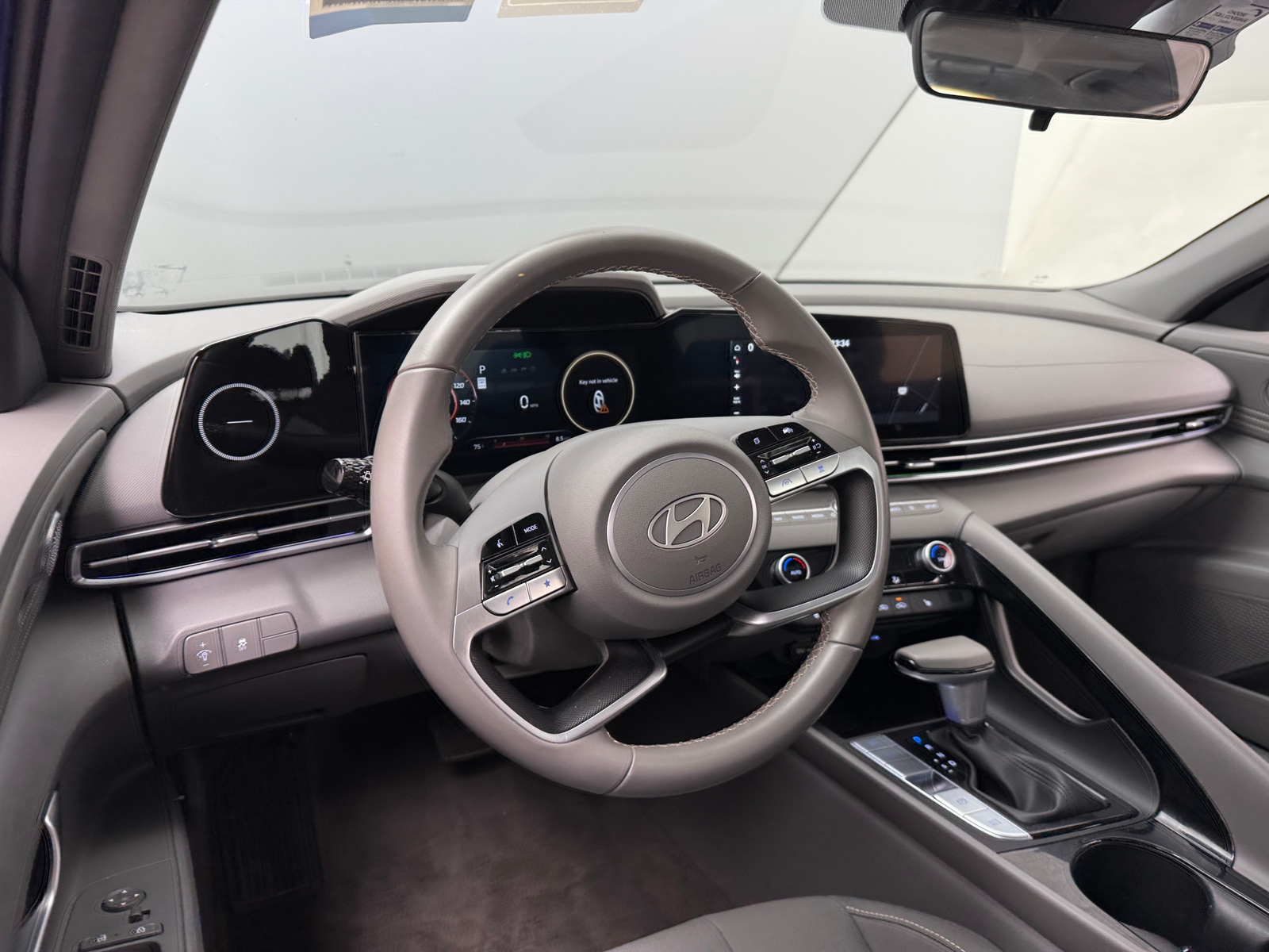 Thumbnail: 2025 Hyundai Elantra - 3