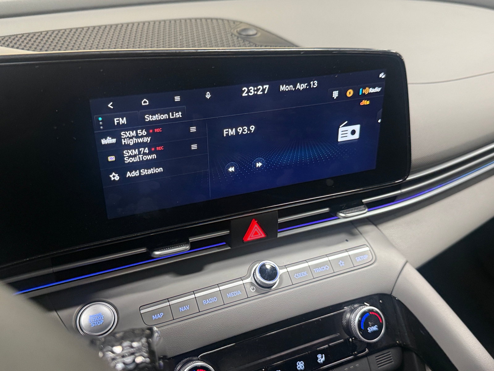 Thumbnail: 2025 Hyundai Elantra - 4