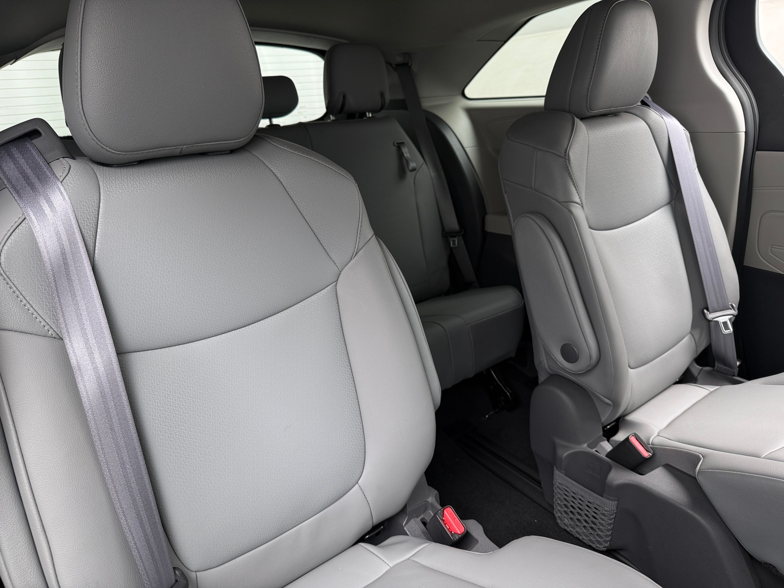 Thumbnail: 2021 Toyota Sienna - 5