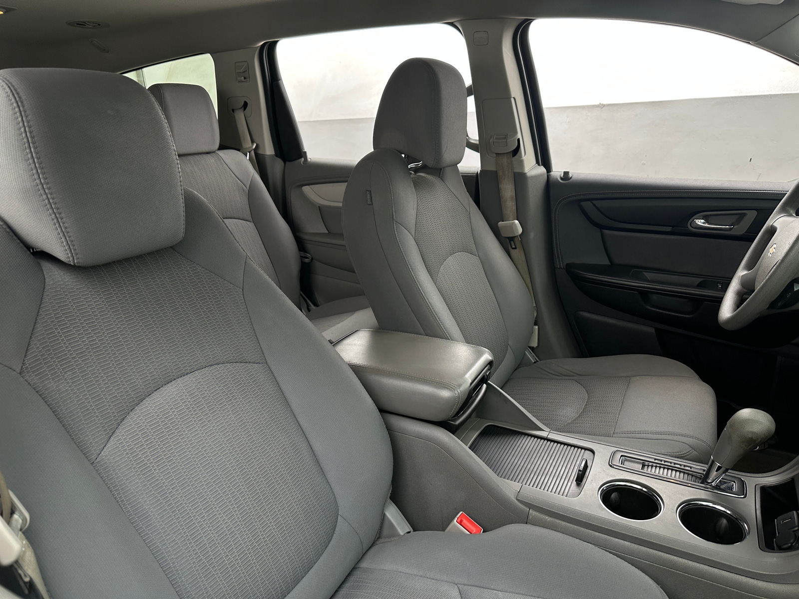 Thumbnail: 2015 Chevrolet Traverse - 2