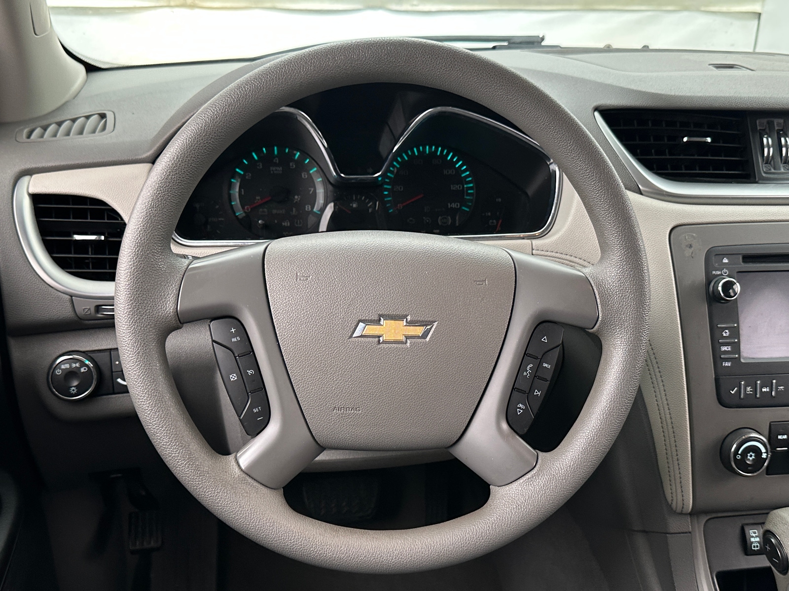 Thumbnail: 2015 Chevrolet Traverse - 5