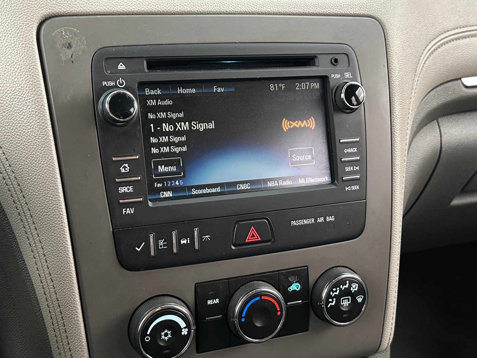 Thumbnail: 2015 Chevrolet Traverse - 4