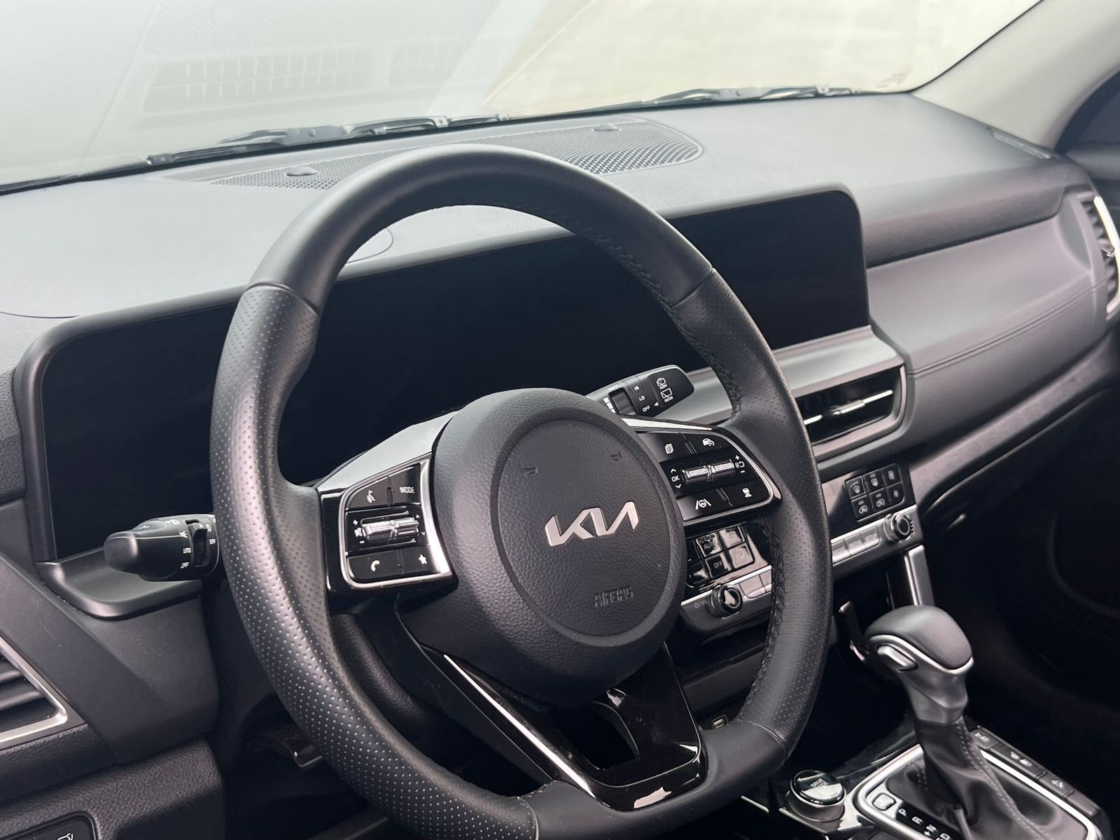 Thumbnail: 2024 Kia Seltos - 4