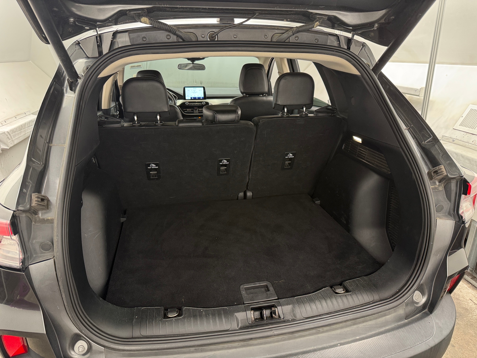 Thumbnail: 2020 Ford Escape - 6