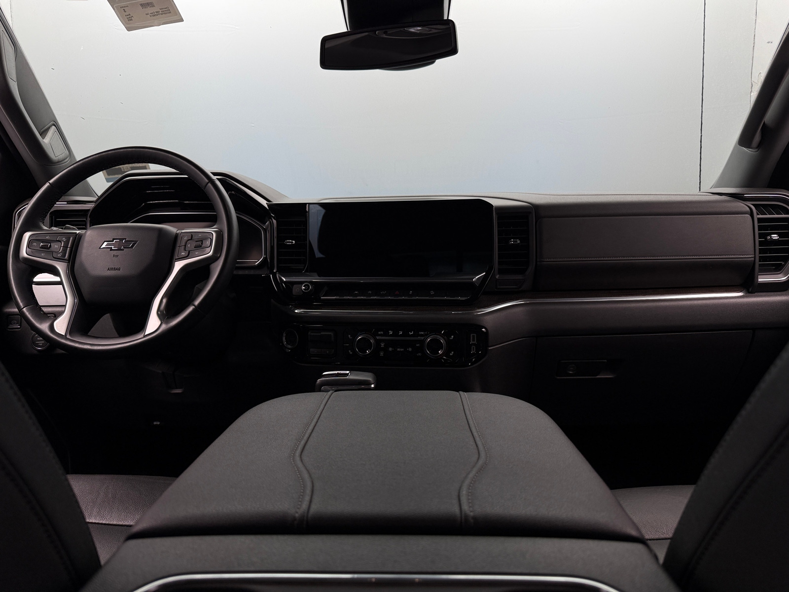 Thumbnail: 2023 Chevrolet Silverado 1500 - 3