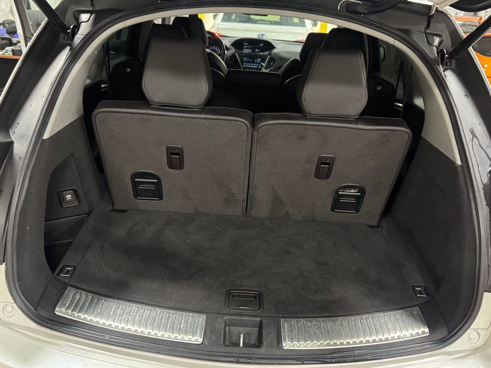 Thumbnail: 2020 Acura MDX - 6