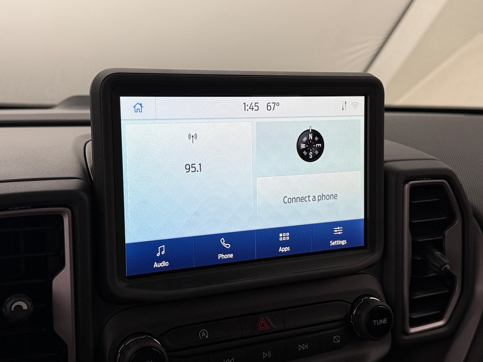 Thumbnail: 2024 Ford Bronco Sport - 4